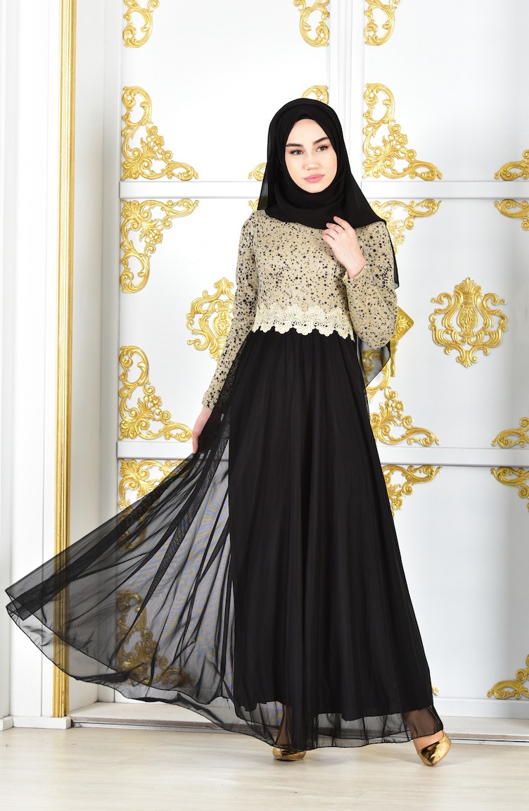 فستان سهرة يتميز بتفاصيل من الدانتيل 1012-01 لون اسود وذهبي 1012-01 |  Sefamerve
