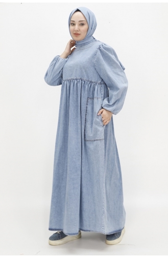 فستان جينز للحجاب بأكمام واسعة وجيب 1542-01 لون أزرق فاتح 1542-01