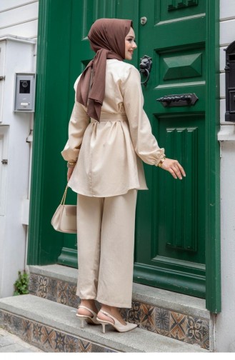 Costume Hijab Beige Avec Coutures Détaillées 476