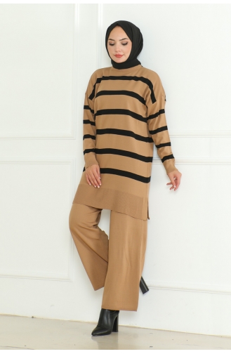 Striped Knitted Hijab Suit 153-01 Camel 153-01